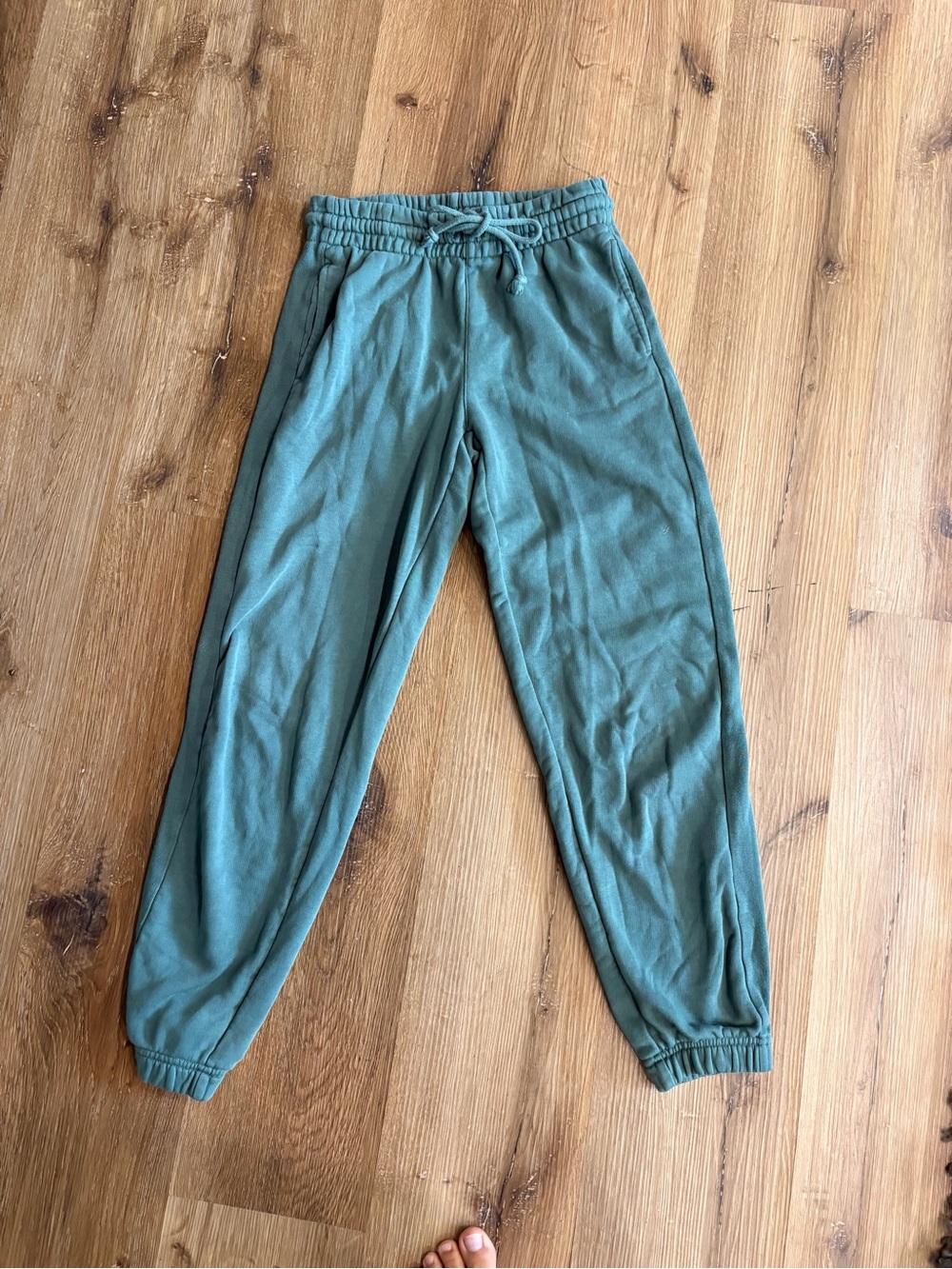 TNA Dusty Teal Cropped Sweatpants